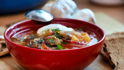 Ciorba în care nu se pune pătrunjel deloc. Îi dă un gust ciudat, aşa strici preparatul