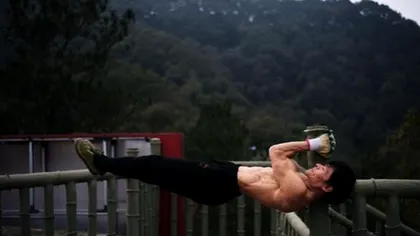 Bunicul de 70 de ani care are ‘pătrățele’ la abdomen. Ce rutină zilnică are, a oferit toate secretele pentru un corp perfect