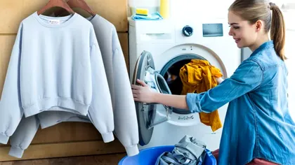 Amestecul puternic în care să înmoi hainele colorate înainte de a le băga la spălat. Așa vor arăta ca noi