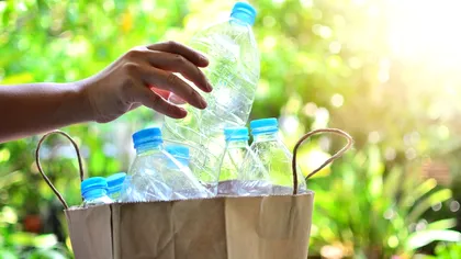 Când e interzis să reciclezi sticlele de plastic, deși magazinul este deschis. Legea pe care puțini o știu