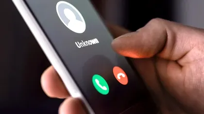 Ce se ascunde în spatele apelurilor care se închid imediat ce răspunzi la telefon. Cine te sună, de fapt