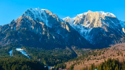 Locul din România pictat de natură în cele mai vibrante culori. Nu are egal în iunie, te îmbată cu priveliștea unică