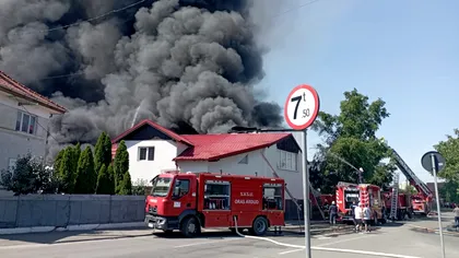 Pompierii care au acționat la un incendiu din Satu Mare au ajuns la spital. Ce s-a întâmplat în timpul intervenției, conform ISU