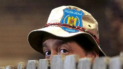 Ai voie să te uiți peste gard la vecini? Situația în care te poți trezi cu poliția la poartă