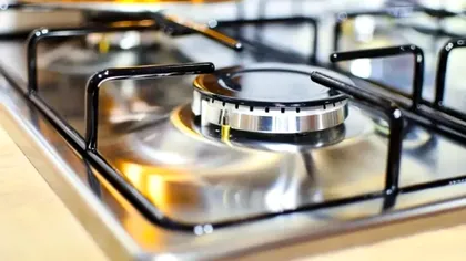 Cele mai simple și eficiente 3 metode de curățare a aragazului. Bucătăresele din restaurante le folosesc mereu