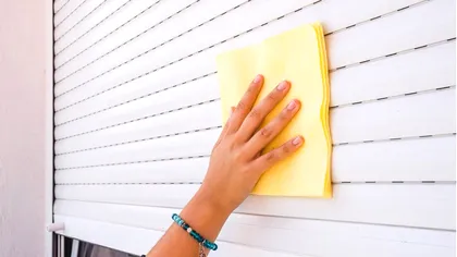 A stropit jaluzelele cu acest amestec natural și nu i-a venit să creadă ce s-a întâmplat apoi. E cel mai bun truc