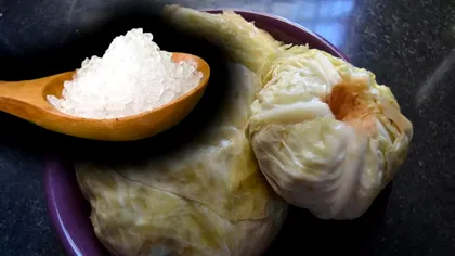 Câtă apă se pune la un litru de apă pentru varza murată. Proporția corectă ca să iasă perfectă