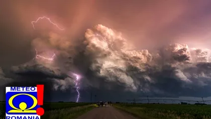 Cod portocaliu de furtuni și grindină în România. Orașele vizate de alerta meteo nowcasting