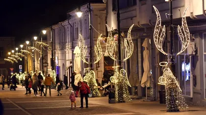 Cum speră craiovenii să se umple de bani în luna decembrie. Profită din plin că se deschide târgul de Crăciun: Cazări de până la 3.000 de lei