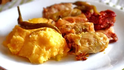 Proporția corectă de carne și orez pentru sarmale delicioase. Cantitatea face o diferență uriașă de gust