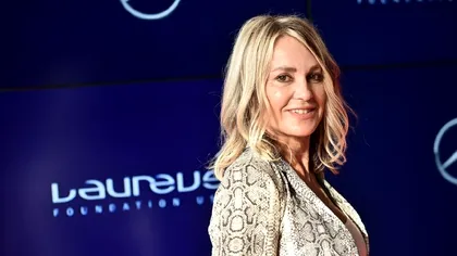Nadia Comăneci, apariție de senzație la Globurile de Aur. Ținuta sclipitoare a campioanei i-a pus în evidență trupul perfect