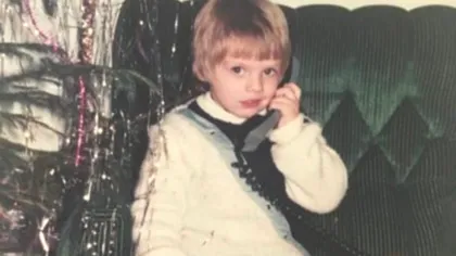 Recunoști băiețelul din imagine? E un român celebru, al cărui nume este azi pe buzele tuturor celor din lume