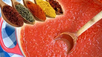 Ce să pui în bulion ca să nu fermenteze și să reziste mai mult. Ingredientul simplu pe care gospodinele din Italia îl folosesc de generații