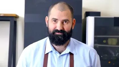Secretul lui Adi Hădean pentru cea mai gustoasă friptură de miel. Ce face cu carnea înainte de a o băga la cuptor. Așa iese mult mai fragedă
