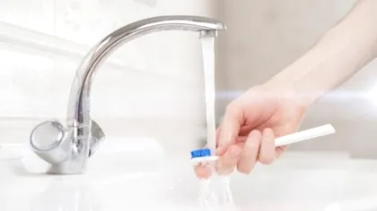 Obiectul din casă pe care sigur uiți să îl cureți. Este folosit zilnic, nelipsit din rutina fiecăruia de îngrijire, dar se poate transforma într-un cuib pentru bacterii periculoase