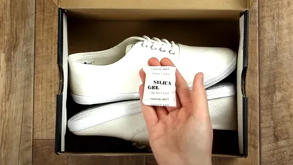 La ce folosesc, de fapt, pliculețele din cutiile cu pantofi. Mulți români le aruncă, dar au un rol esențial