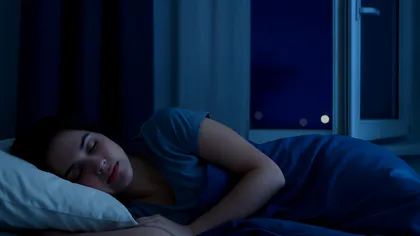 De ce să nu dormi cu fereastra deschisă vara? Chiar dacă se face răcoare în casă, există un mare pericol, spun experţii