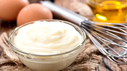 Maioneză fără ulei, reţeta perfectă pentru cei care vor să slăbească. Nici nu zici că nu este cea clasică, are un ingredient special