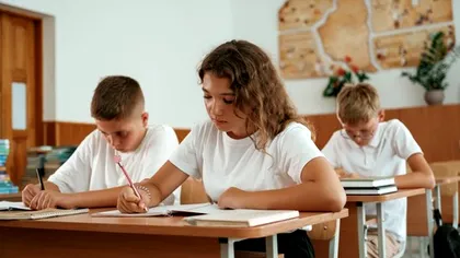 Ce se întâmplă cu elevii care nu susţin simularea Evaluării Naţionale luni şi marţi. Anunţul făcut de Ministerul Educaţiei