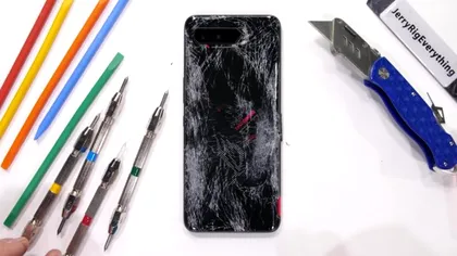 VIDEO ASUS ROG Phone 5, extraordinar de firav: cât de ușor se face țăndări telefonul de gaming