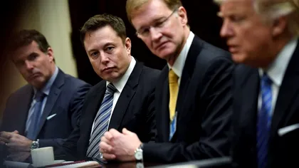 Investitorii Tesla s-au săturat de greșelile lui Elon Musk. Totul până la bani, iar acțiunile gigantului s-au prăbușit