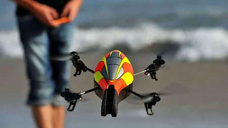 AR Drone in Romania: Zboara, jucarie, zboara ...prin control iOS