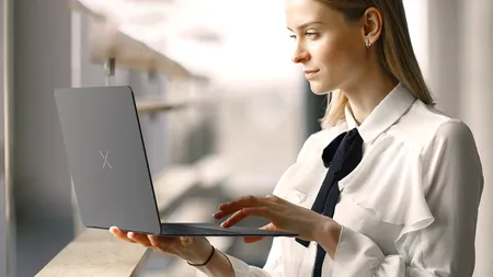 Laptopul fără nicio mufă sau port există și nu vine de la Apple, Dell, ASUS, MSI sau Lenovo