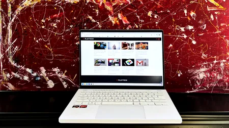 REVIEW ASUS ROG Zephyrus G14 - laptopul de gaming cu AMD și Radeon care trece ca accesoriu de fashion