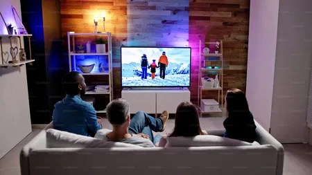 Platforma românească de streaming care vrea să concureze Netflix scumpește abonamentele: Cât va costa VOYO din februarie 2026