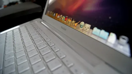 Apple ar putea crea tastatura rezistentă la firimituri