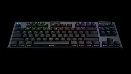 REVIEW Logitech G915 X – tastatura mecanică de gaming care te face mai eficient în fața concurenței. Viteza și opțiunile de personalizare sunt din altă ligă