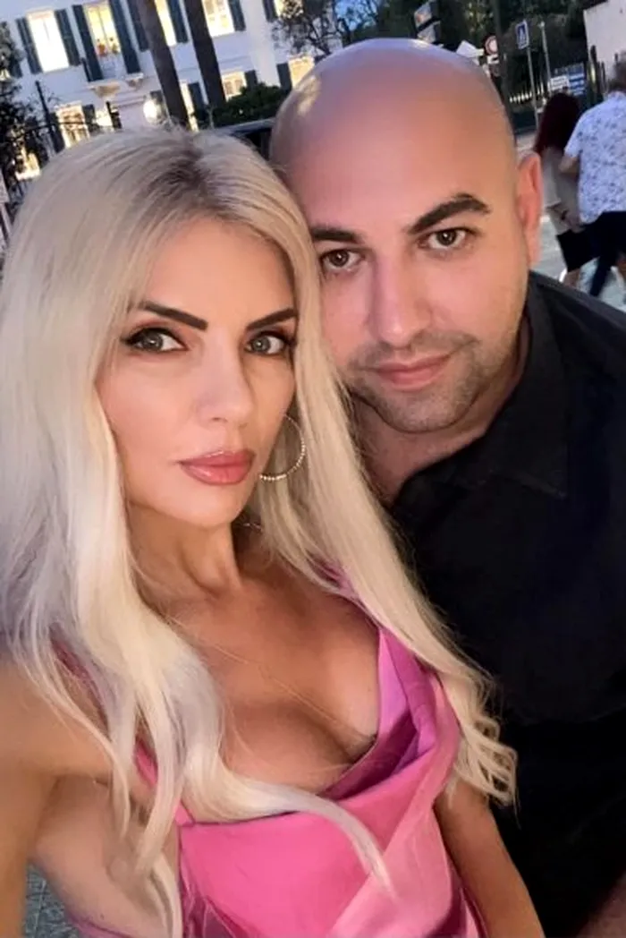 Bărbatul alături de care s-a fotografiat Laura Vicol, după ce s-a zvonit că a divorţat de Vladimir Ciorbă. Imaginea spune multe despre mariajul avocatei