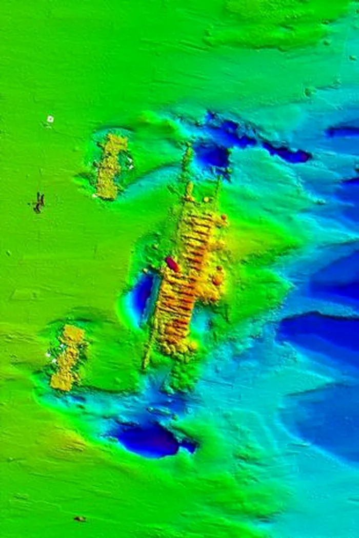 Are o lățime de 10 metri și avea inițial 31 de cabine