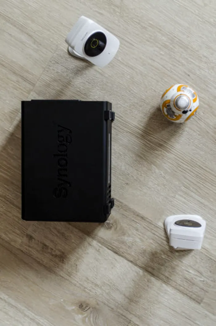 synology ds216play