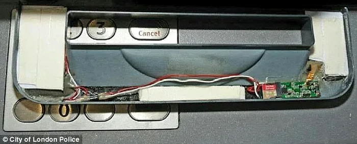 bancomate skimmer furt