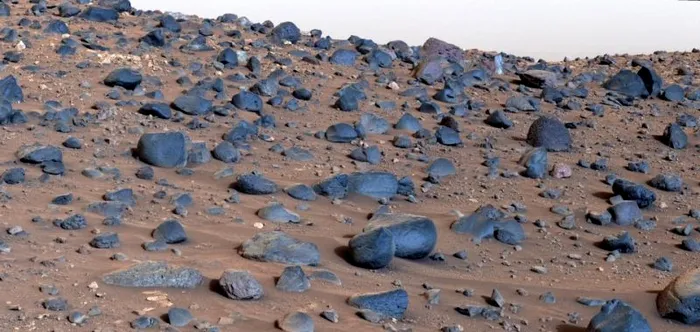 La NASA ha pubblicato un’immagine da Marte che rivela dettagli mai visti prima della superficie del Pianeta Rosso