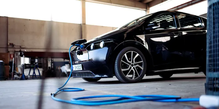 masina cu panouri solare sono motors sion