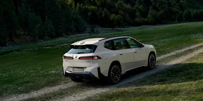BMW iX3 - exterior