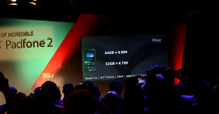 Padfone 2 pret