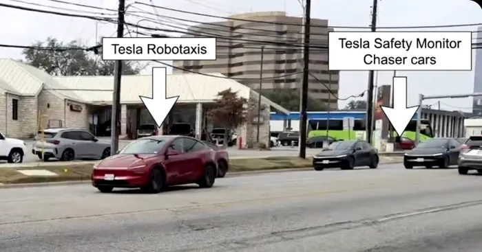 Tesla a mutat monitorizarea într-o mașină din spate