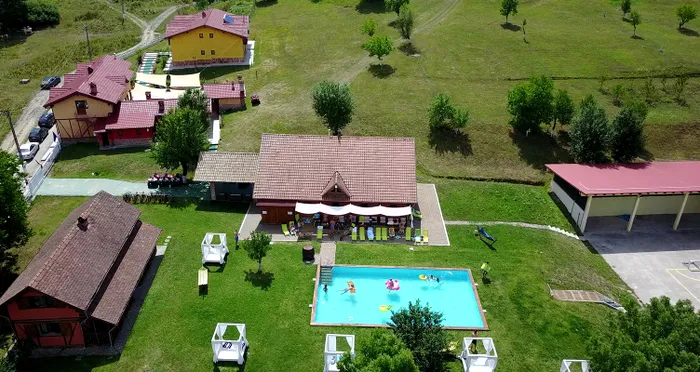 sat-cumparat-italian-labașinț-arad