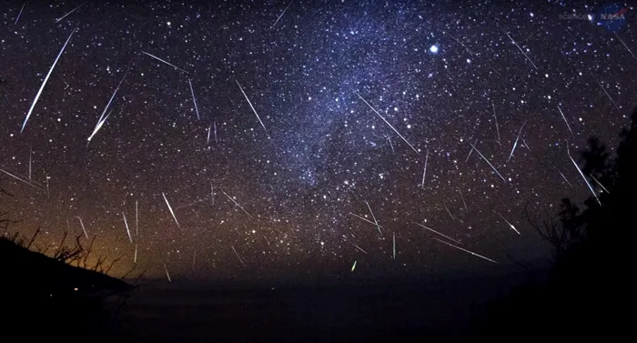 Perseidele 2019 Live Stream. Vezi aici Video cu ploaia de meteoriți