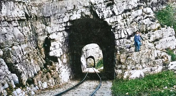 Calea ferată Oravița-Anina colorizat