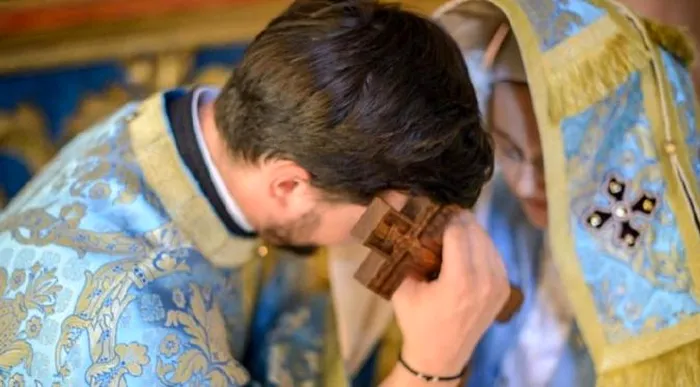 ce inseamna preot cu har