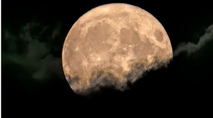 Nu trebuie să ratezi Superluna albastră rară din august. Cum și când o poți vedea