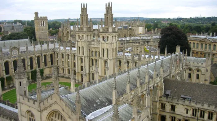 Universitatea Oxford este mai veche decât Imperiul Aztec