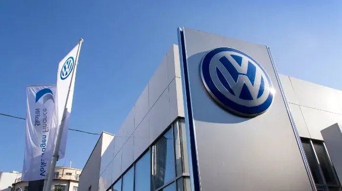 După valul de concedieri, salariile scad cu 10%. Încep problemele pentru marele producător auto: Ce se întâmplă cu angajații Volkswagen