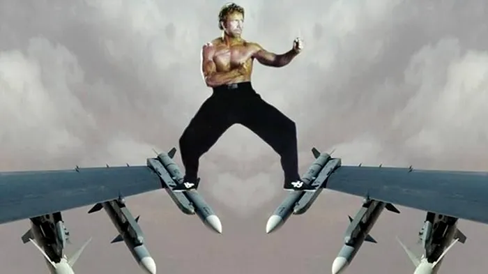 Chuck Norris epic split spargat