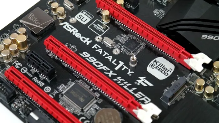 ASRock Fatal1ty 990FX Killer (24)