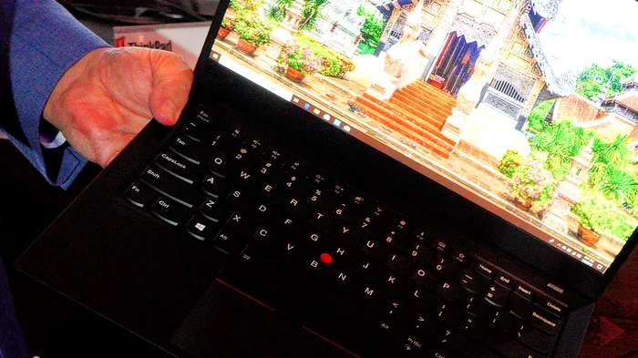 Lenovo ThinkPad X1 Carbon-3